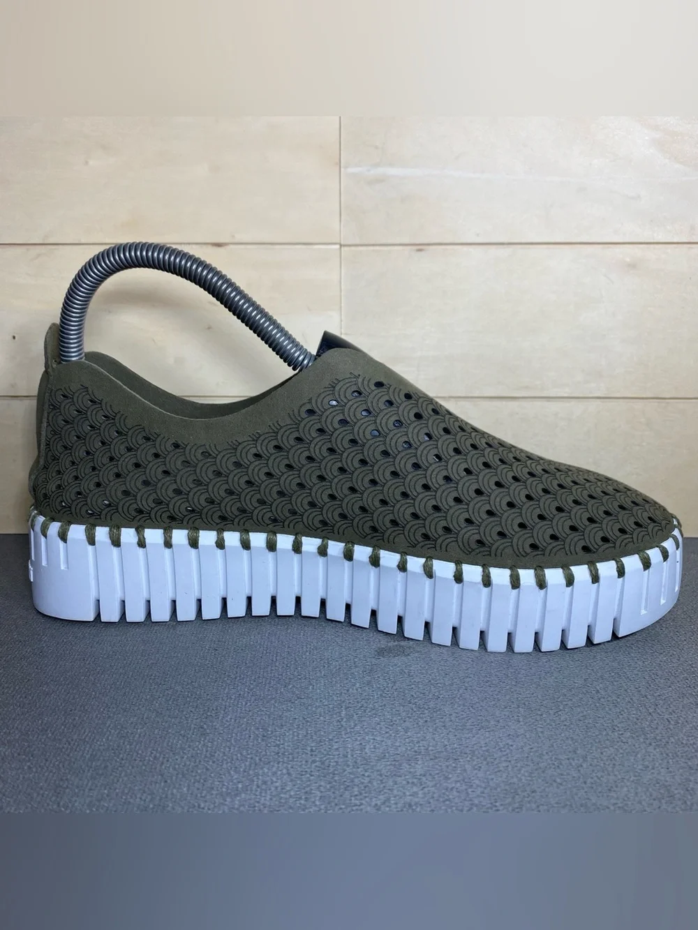 Ilse Jacobsen Tulip Platforms Olive Green Women's Size 8 Shoes EU38 Slip-Ons